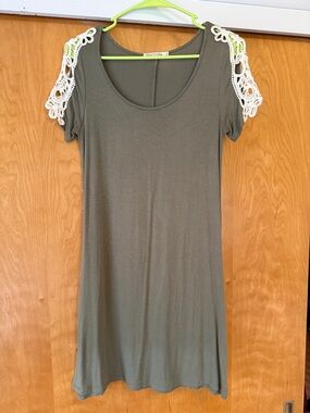 Olive Green Short Sleeve Tunic with White Lace Shoulders